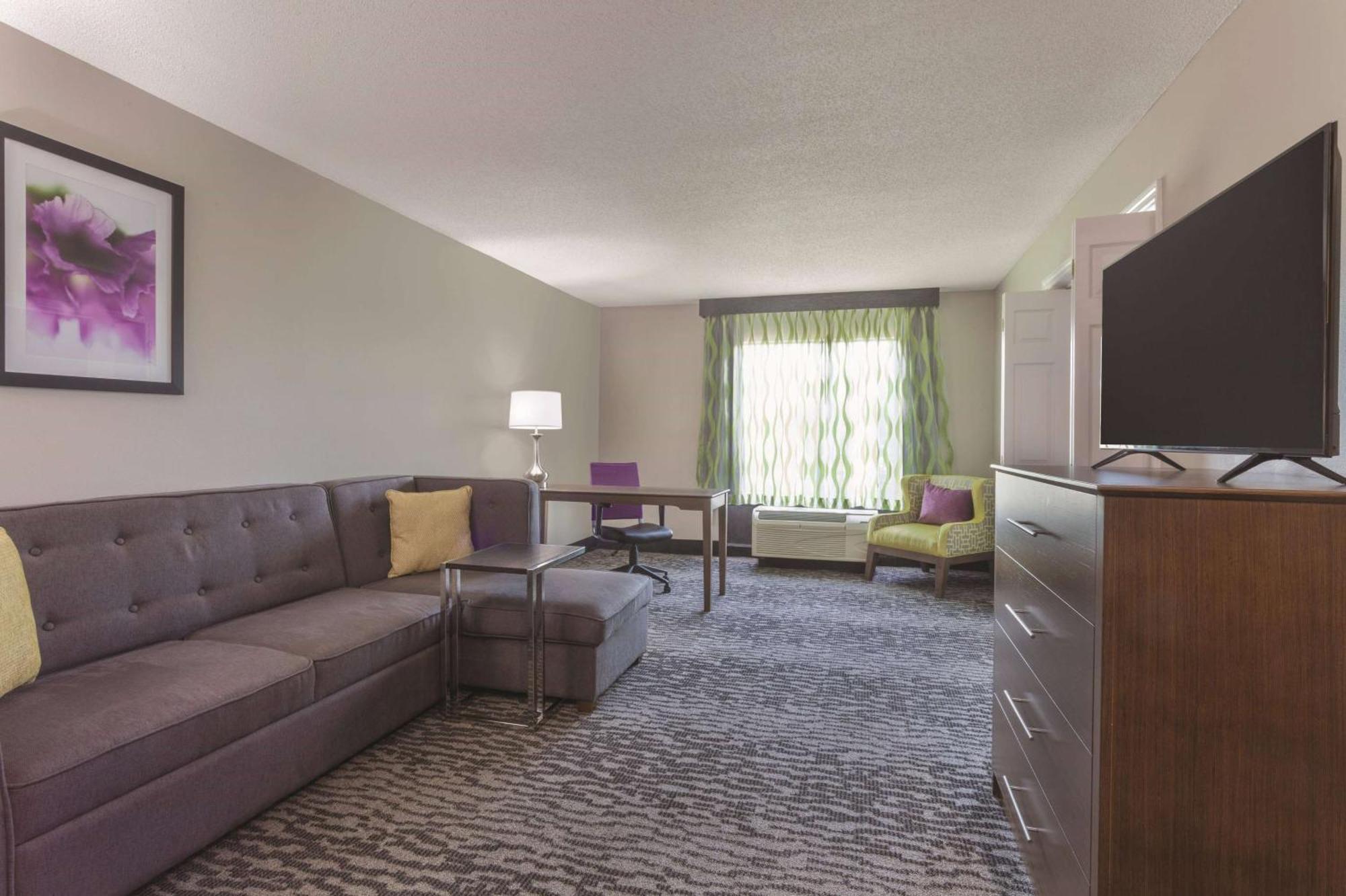 Hotel La Quinta By Wyndham Columbus North Exterior foto